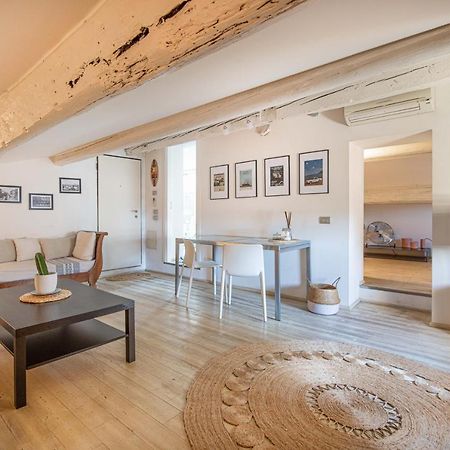 Stunning Top Floor Flat In The Heart Of Verona Exterior photo