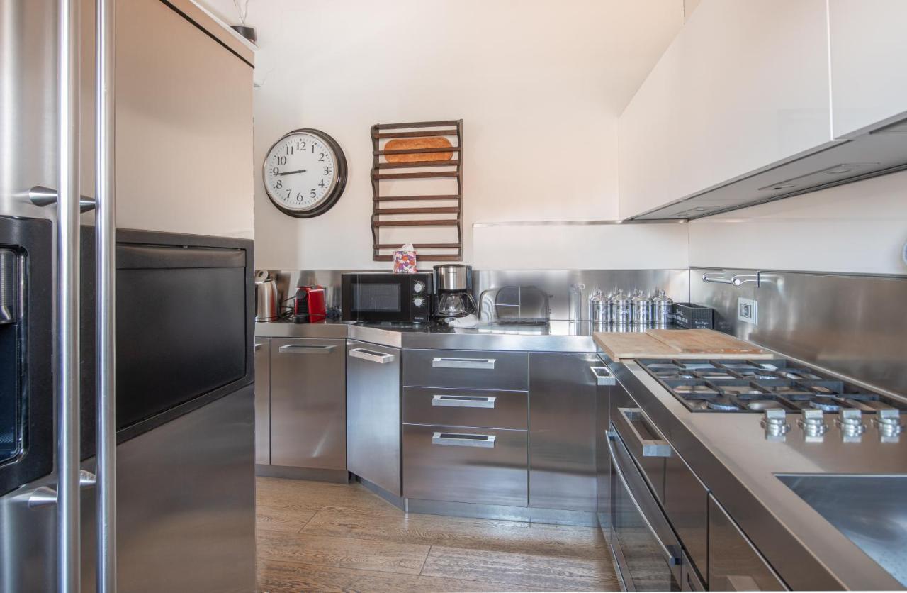 Stunning Top Floor Flat In The Heart Of Verona Exterior photo
