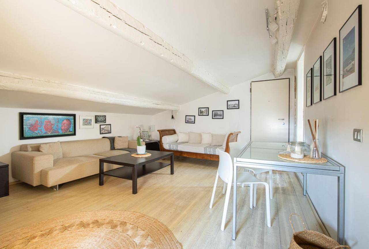 Stunning Top Floor Flat In The Heart Of Verona Exterior photo